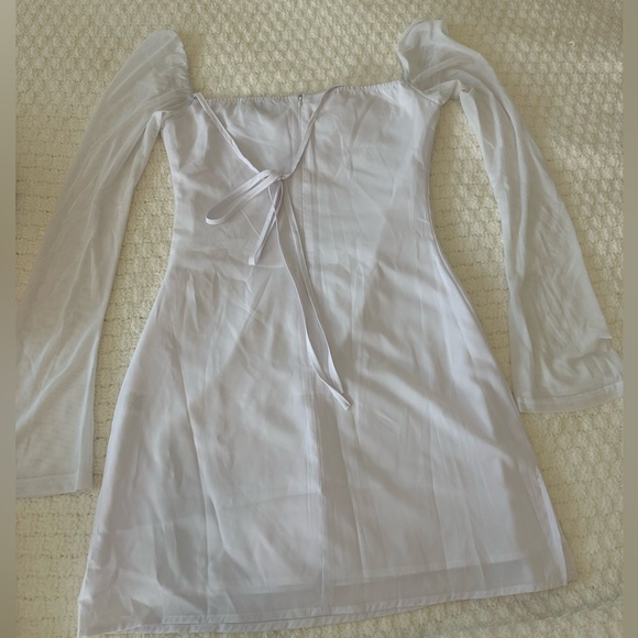 Princess Polly DYER SHEER SLEEVE MINI DRESS WHITE LOW IMPACT - Picture 4 of 5